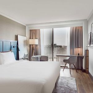 Superior Room City View